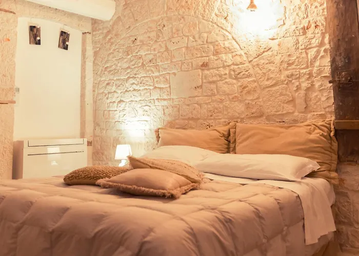 Widespread Trulli In The Historic Center - Trulli Antichi Mestieri