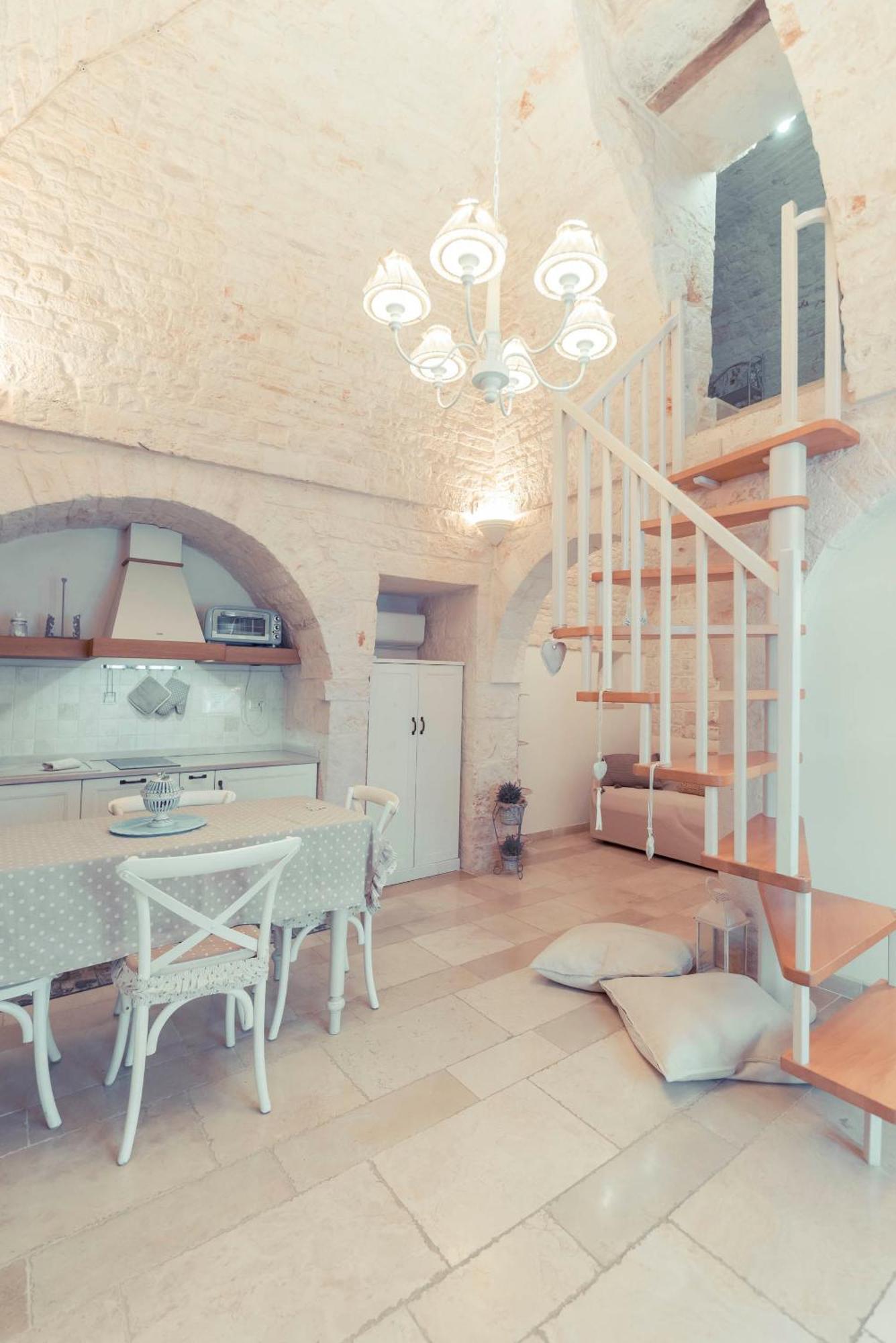 Widespread Trulli In The Historic Center - Trulli Antichi Mestieri * Alberobello