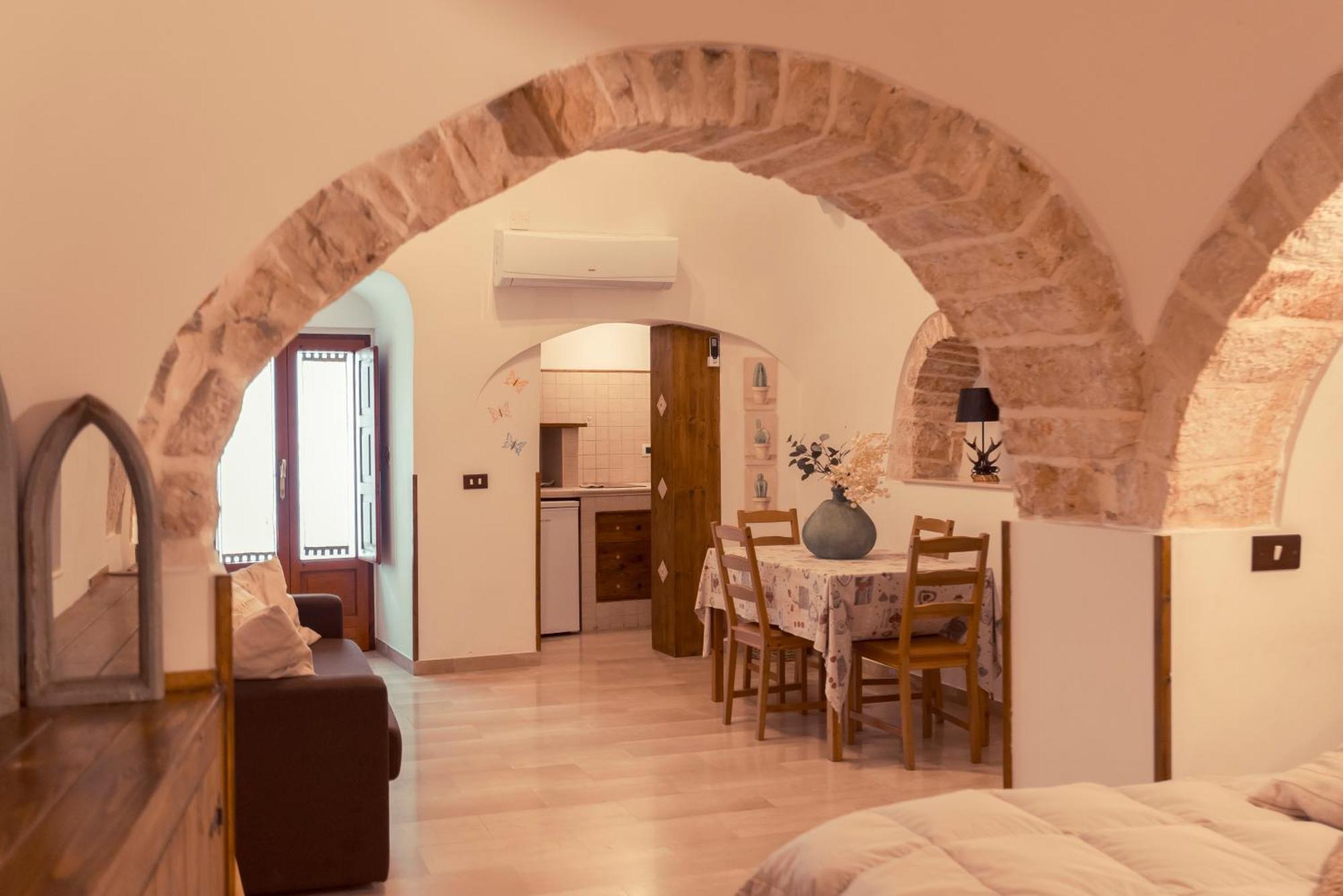 Widespread Trulli In The Historic Center - Trulli Antichi Mestieri