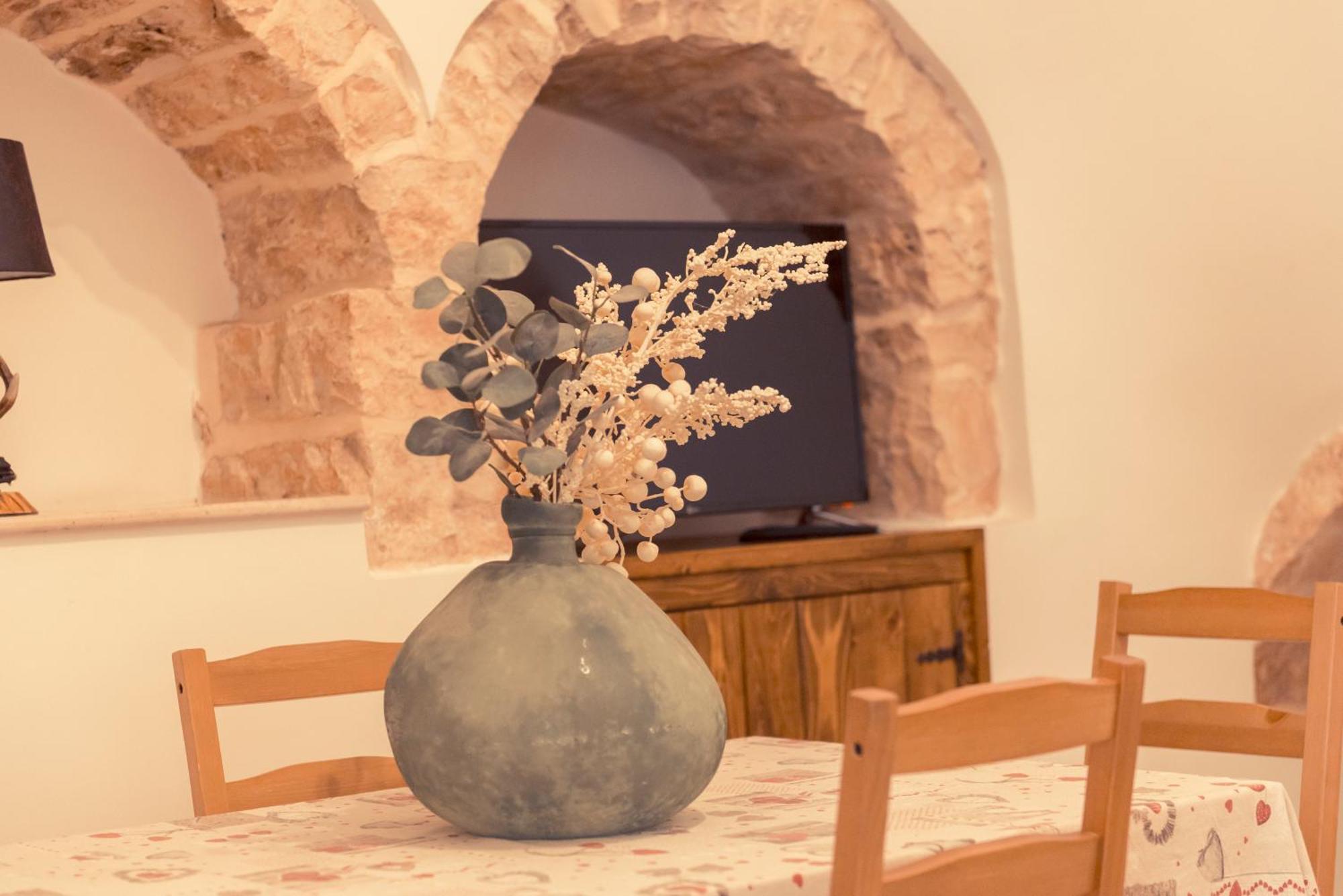 Widespread Trulli In The Historic Center - Trulli Antichi Mestieri Holiday home Alberobello
