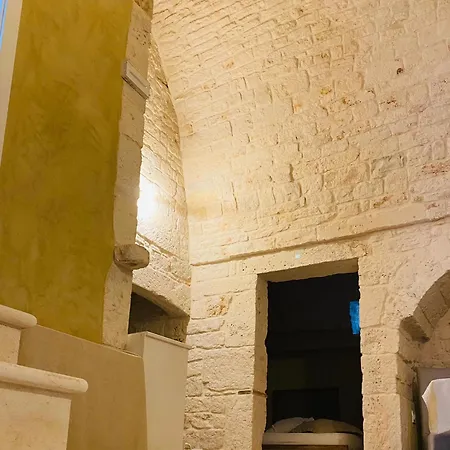 Widespread Trulli In The Historic Center - Trulli Antichi Mestieri Alberobello Exterior photo