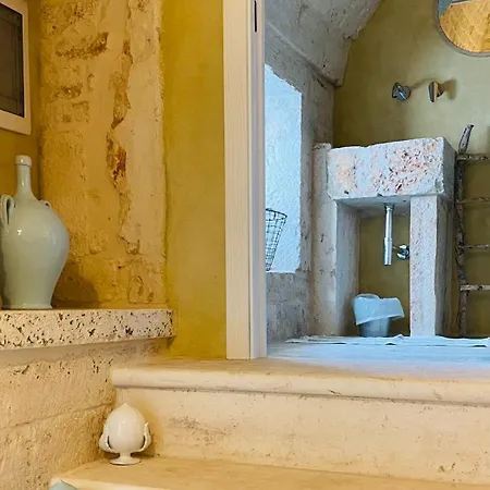 Widespread Trulli In The Historic Center - Trulli Antichi Mestieri Alberobello Exterior photo