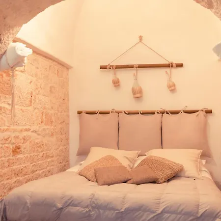 Widespread Trulli In The Historic Center - Trulli Antichi Mestieri Alberobello Exterior photo