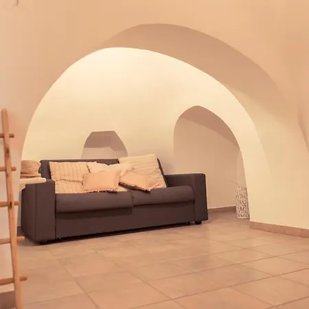 Widespread Trulli In The Historic Center - Trulli Antichi Mestieri Alberobello Exterior photo