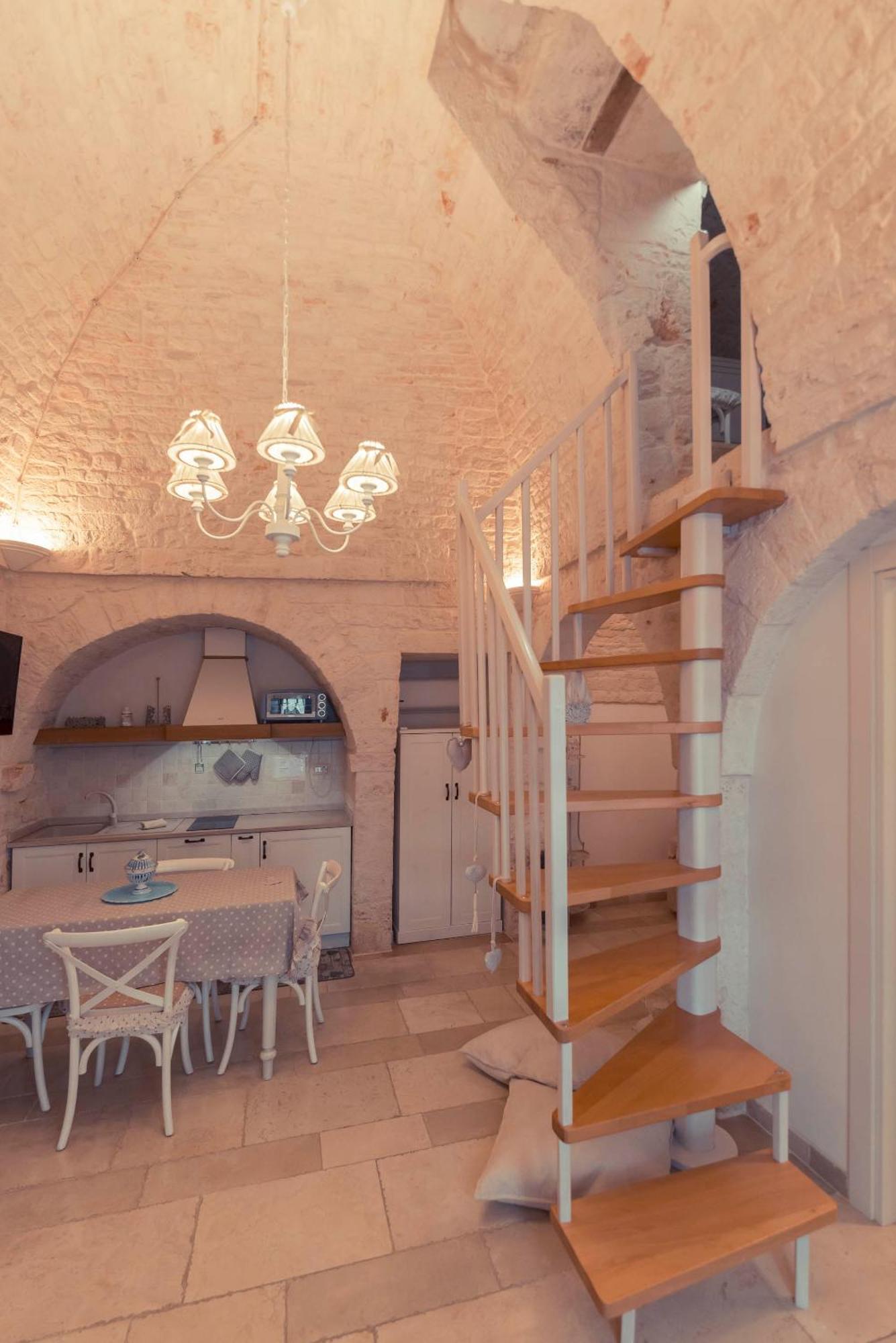 Widespread Trulli In The Historic Center - Trulli Antichi Mestieri * Alberobello