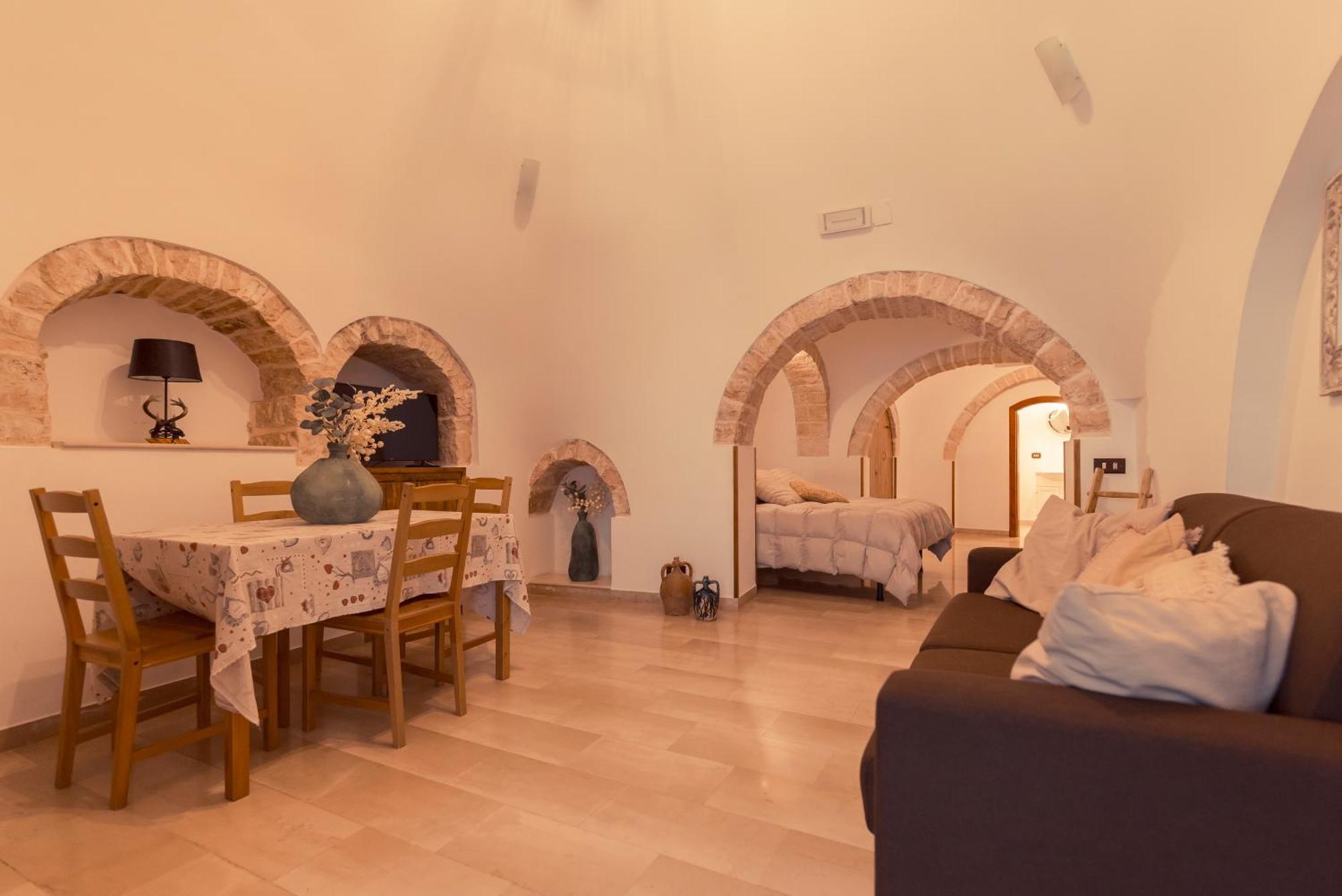 Widespread Trulli In The Historic Center - Trulli Antichi Mestieri *