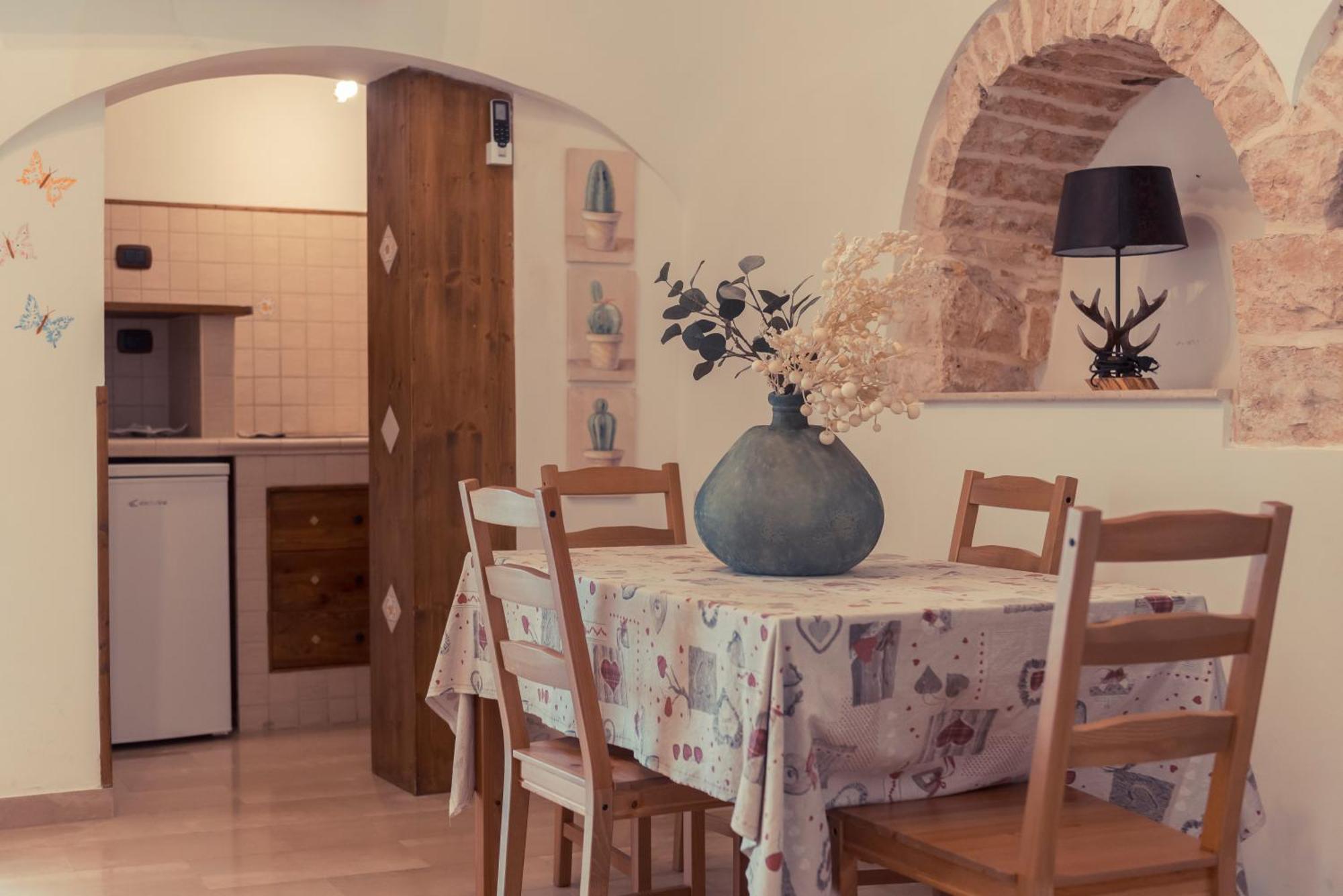 Widespread Trulli In The Historic Center - Trulli Antichi Mestieri *