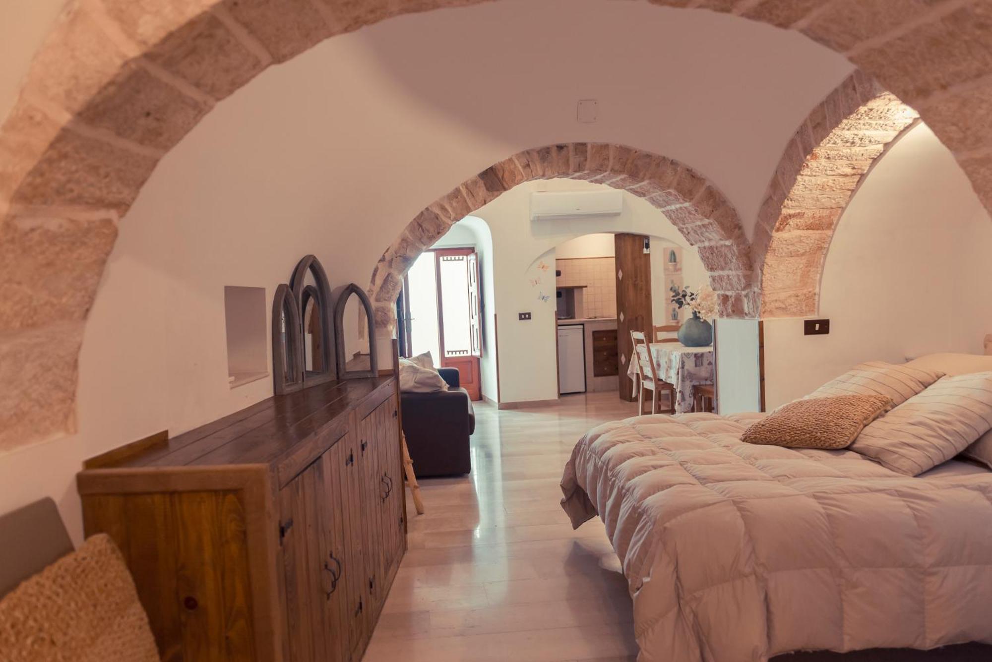 Widespread Trulli In The Historic Center - Trulli Antichi Mestieri * Alberobello
