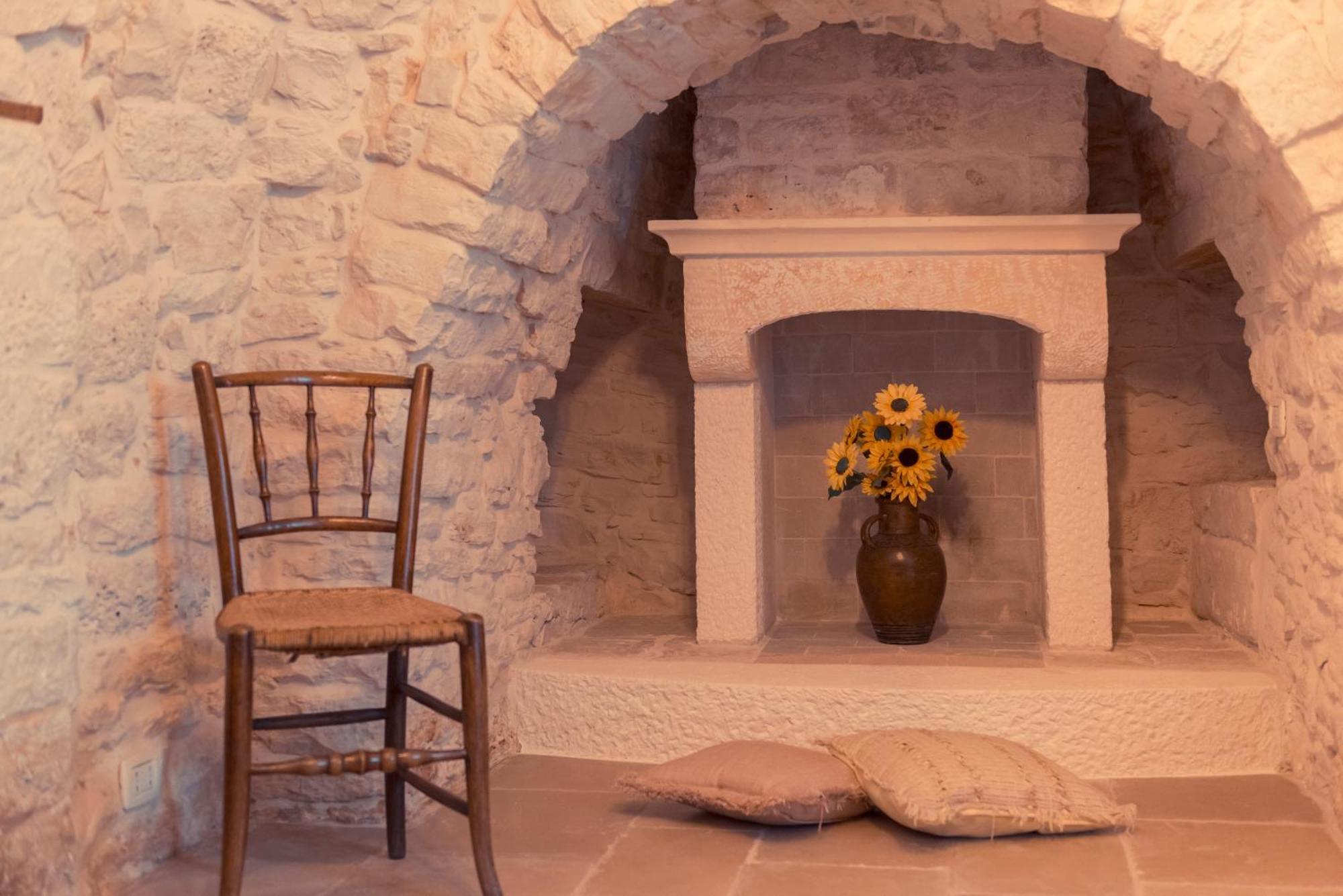 Widespread Trulli In The Historic Center - Trulli Antichi Mestieri